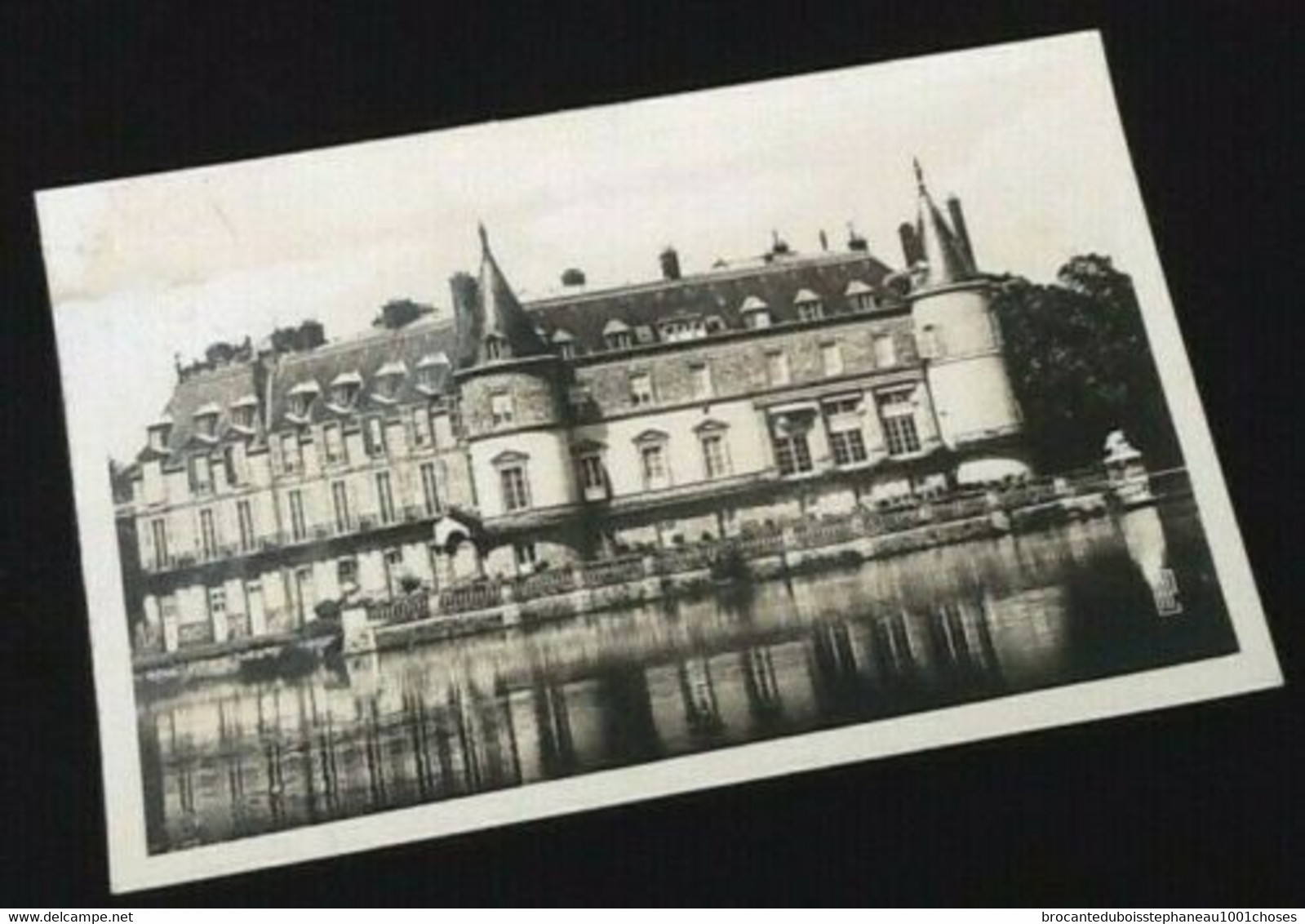 78 Rambouillet Le Château pris des canaux