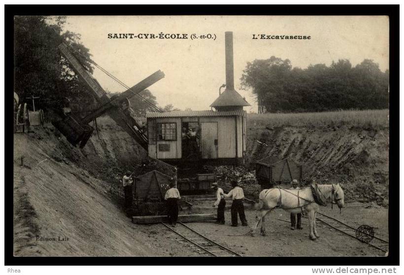 78 Saint-Cyr-l'École - travail cheval - excavaseuse