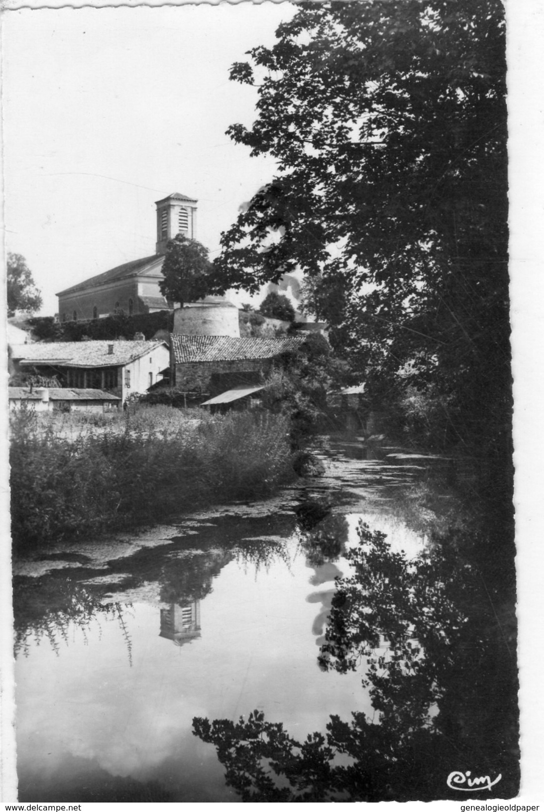 79 - CHEF BOUTONNE - PERSPECTIVE SUR LA BOUTONNE