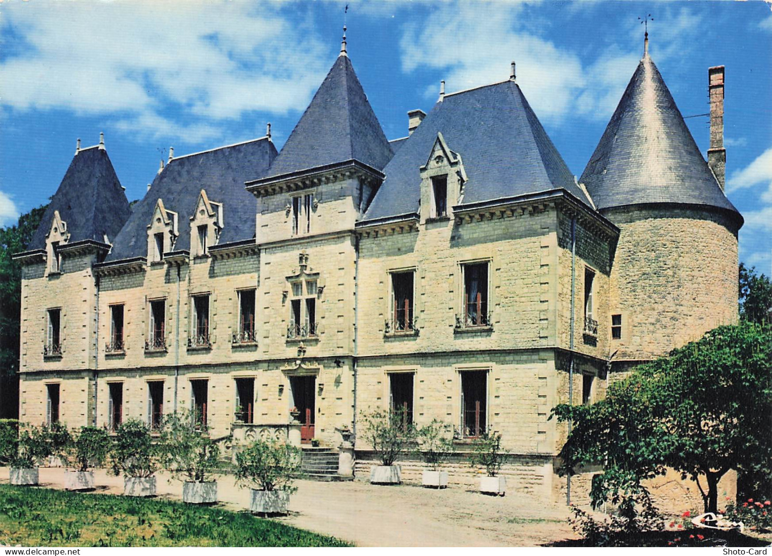 79 MAUZE SUR LE MIGNON LE CHATEAU