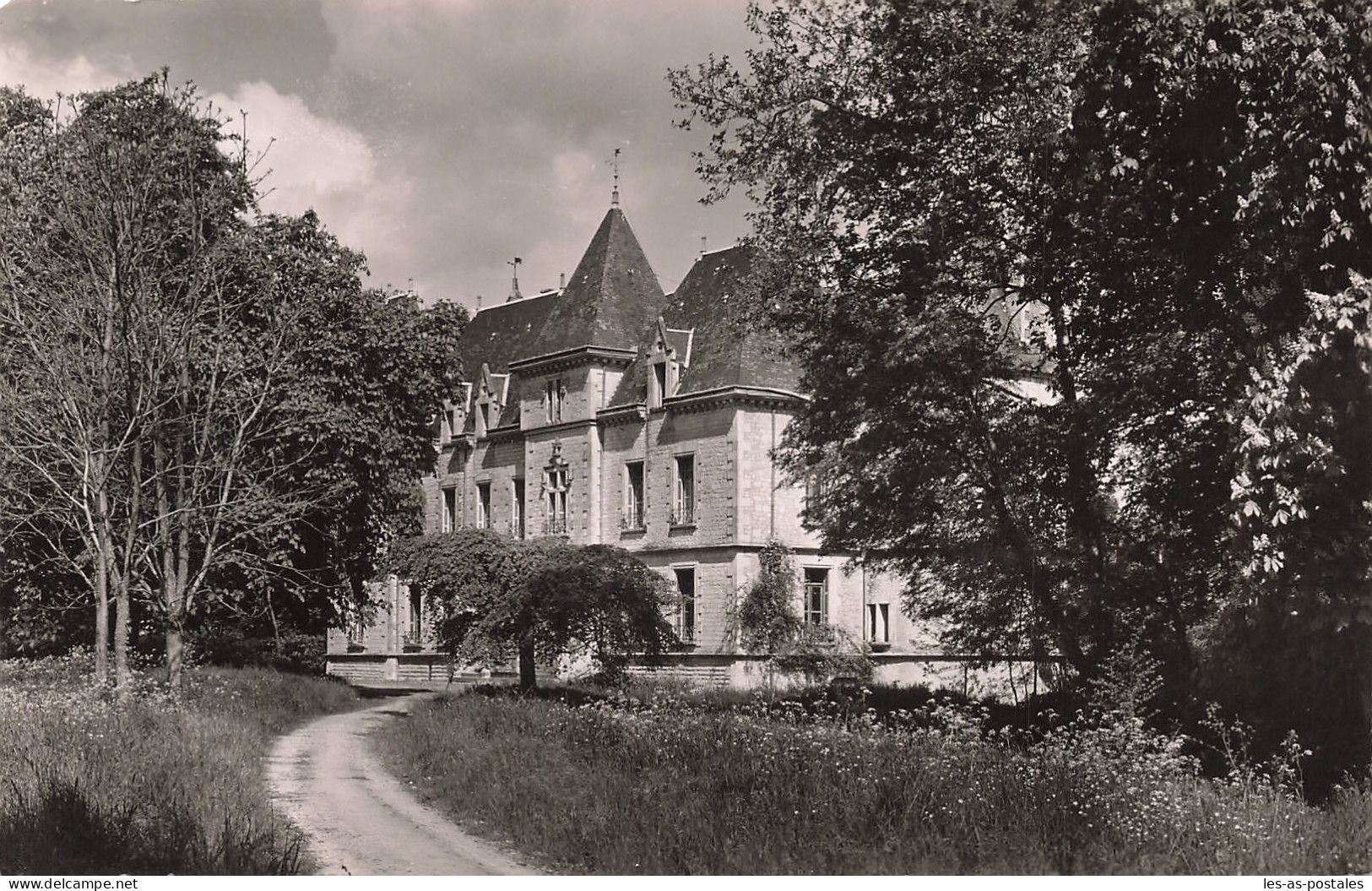79 MAUZE SUR LE MIGNON LE CHÂTEAU