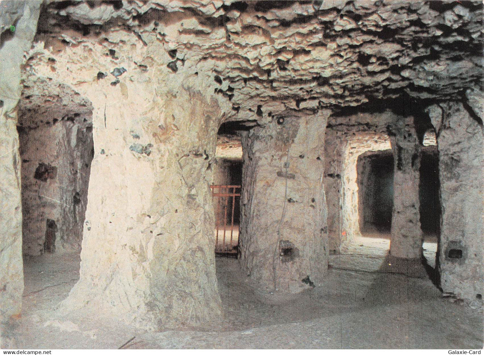 80 NAOURS LES GROTTES DE NAOURS