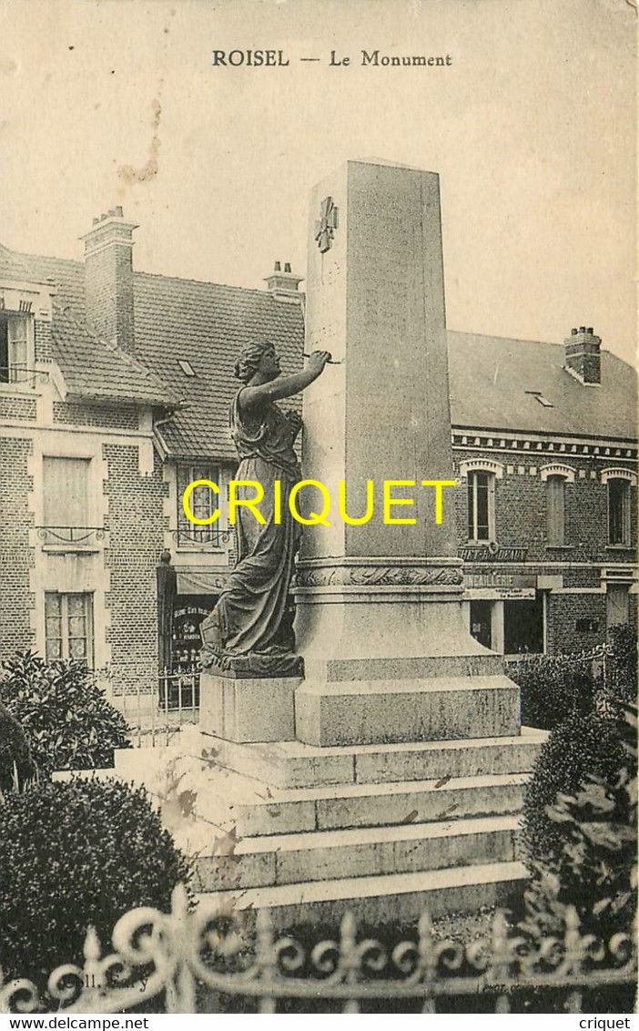 80 Roisel, le Monument ux Morts