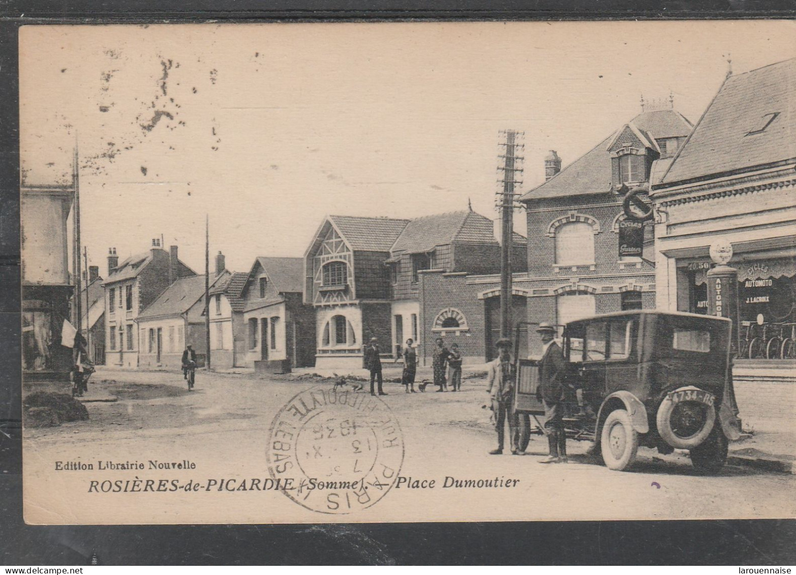 80 - ROSIERES EN SANTERRE - Place Dumoutier