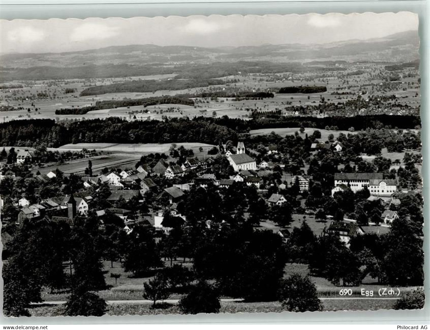 8132 Egg bei Zürich - Panoramaansicht Kirche Felder - 13095527