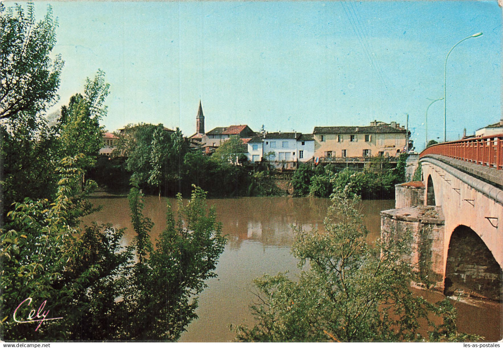 82 ALBIAS LES BORDS DE L AVEYRON