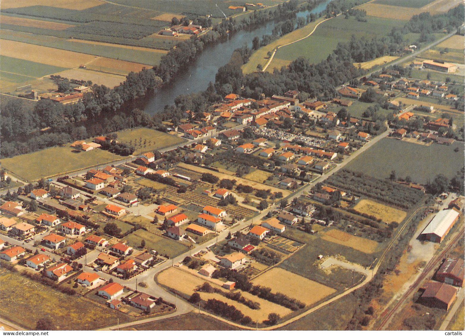 82-BRESSOLS-VUE AERIENNE-N°634-D/0103