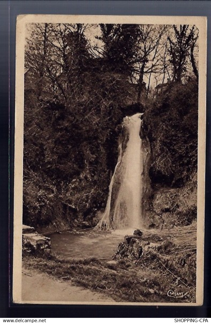 82 - Caylus - La cascade - Voyagé - Dos divisé
