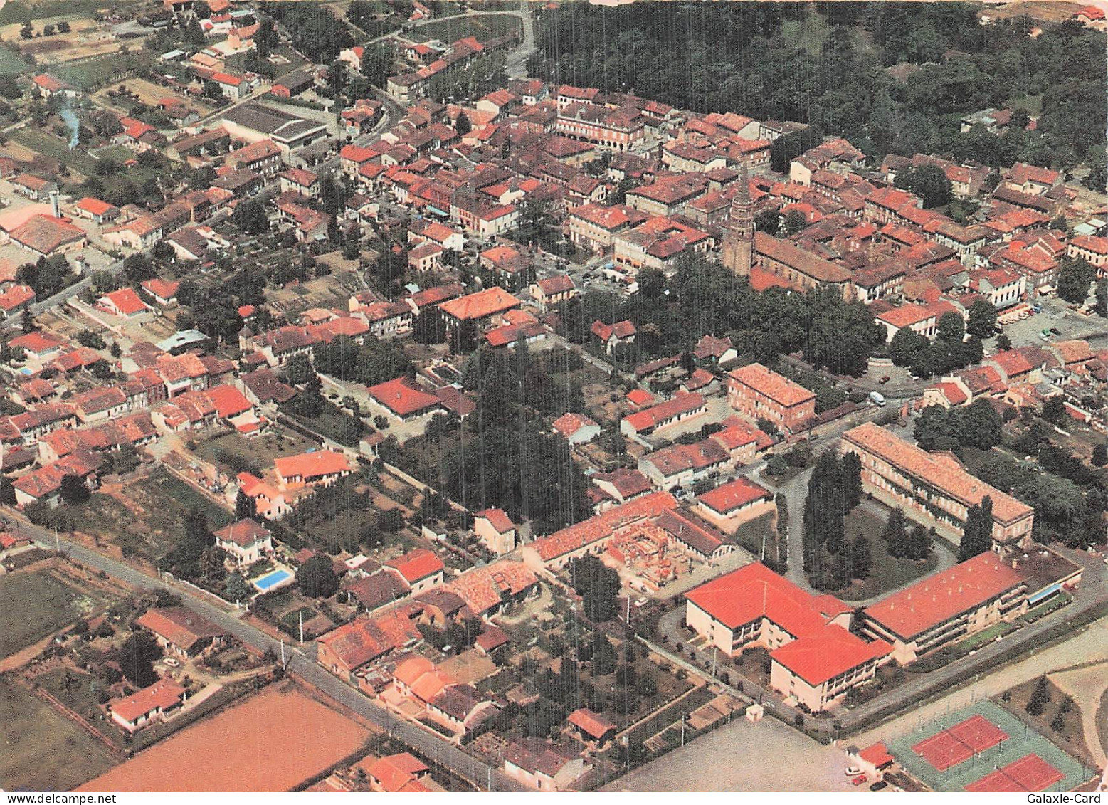 82 MONTECH VUE GENERALE AERIENNE