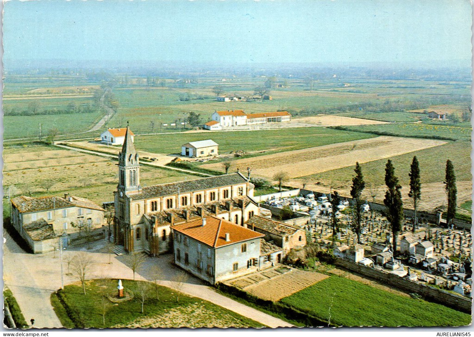 82 SAINT ETIENNE DE TULMONT - vue de l'eglise