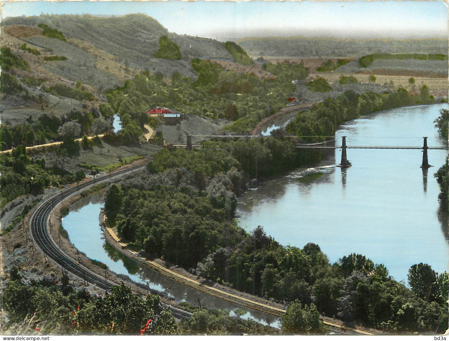 82 SAINT NICOLAS DE LA GRAVE VUE PANORAMIQUE