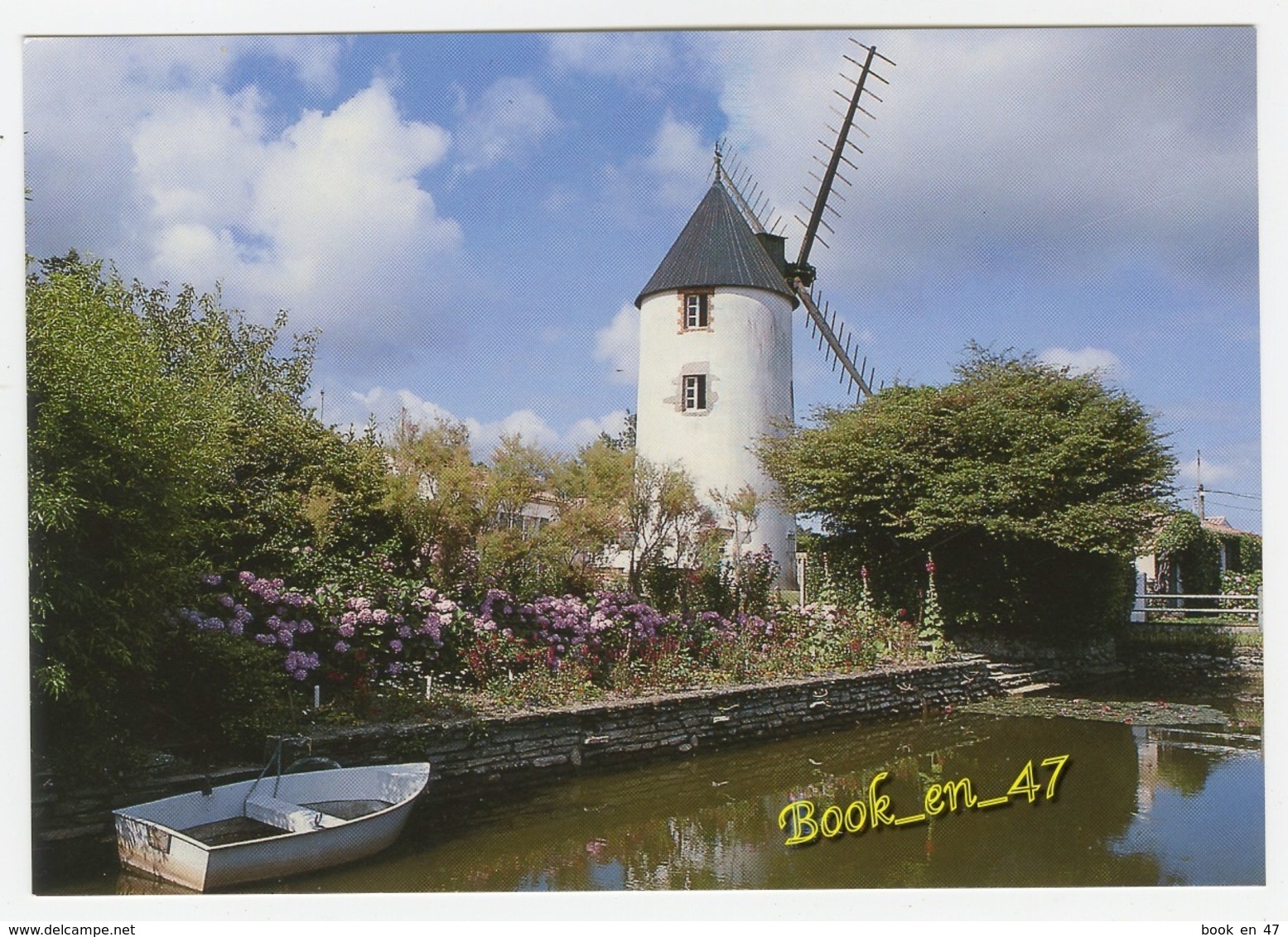 {82054} 85 Vendée Beauvoir sur Mer , Moulin à vent ; barque