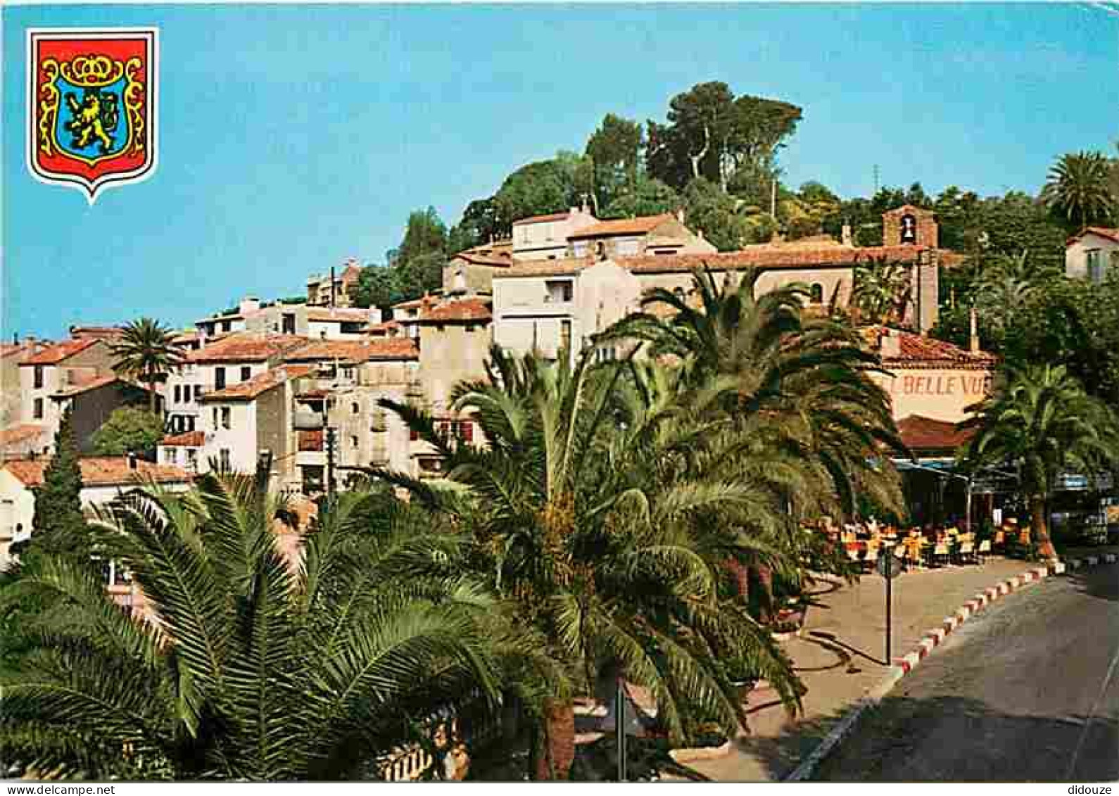 83 - Bormes les Mimosas - Le Village - CPM - Voir Scans Recto-Verso