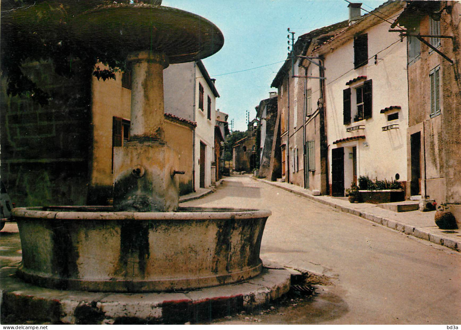 83 - NANS LES PINS
