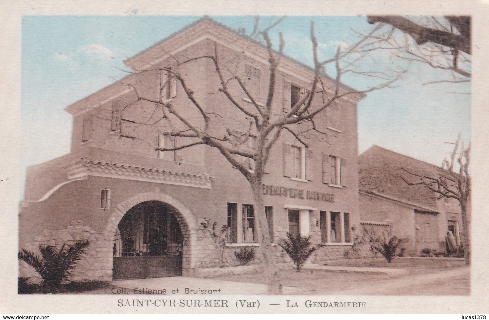 83 / SAINT CYR SUR MER / LA GENDARMERIE
