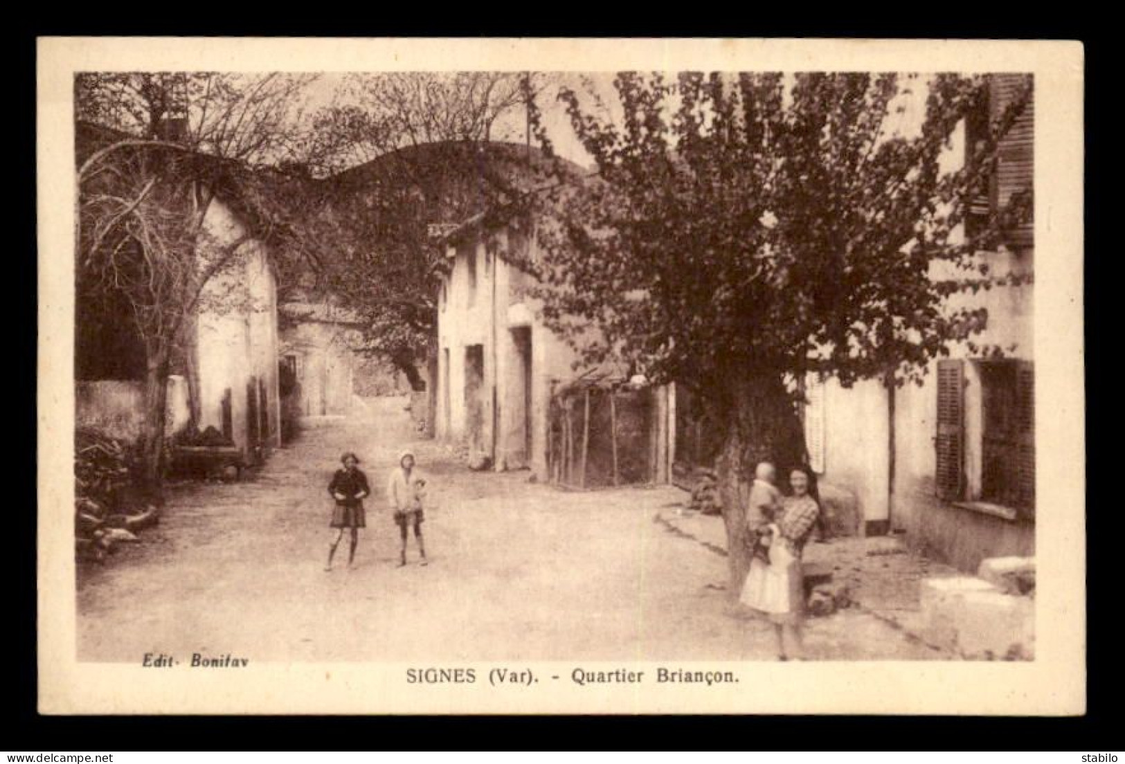 83 - SIGNES - QUARTIER BRIANCON