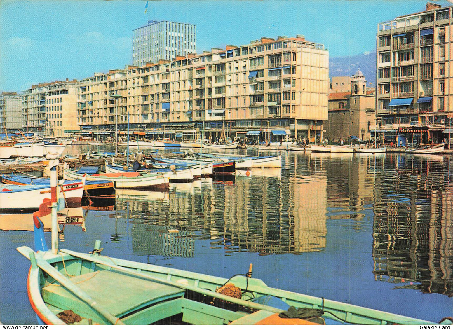83 TOULON QUAI SATIGNY ET L HOTEL DE VILLE