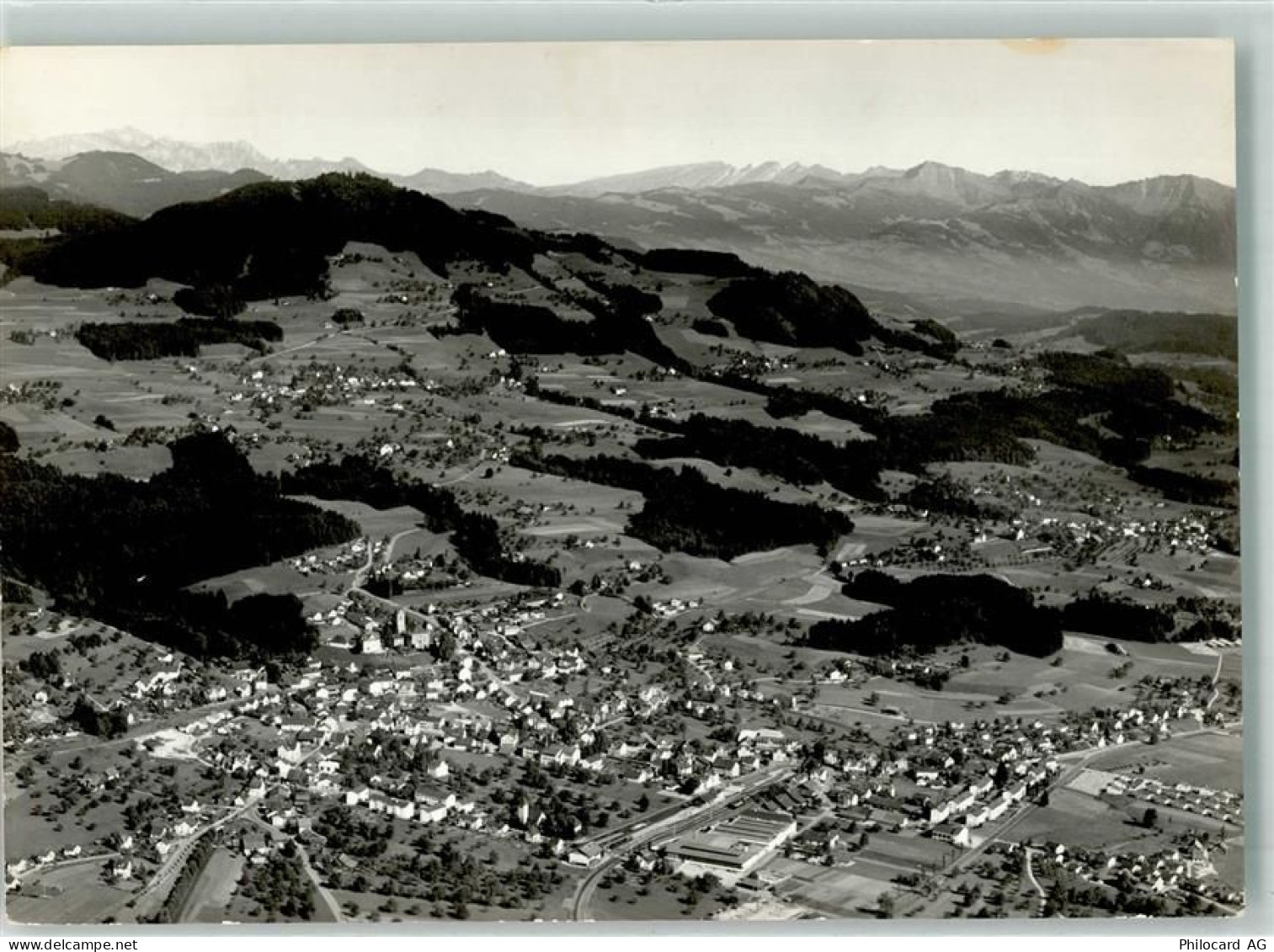 8340 Hinwil - Fliegeraufnahme Bachtel - 39702605