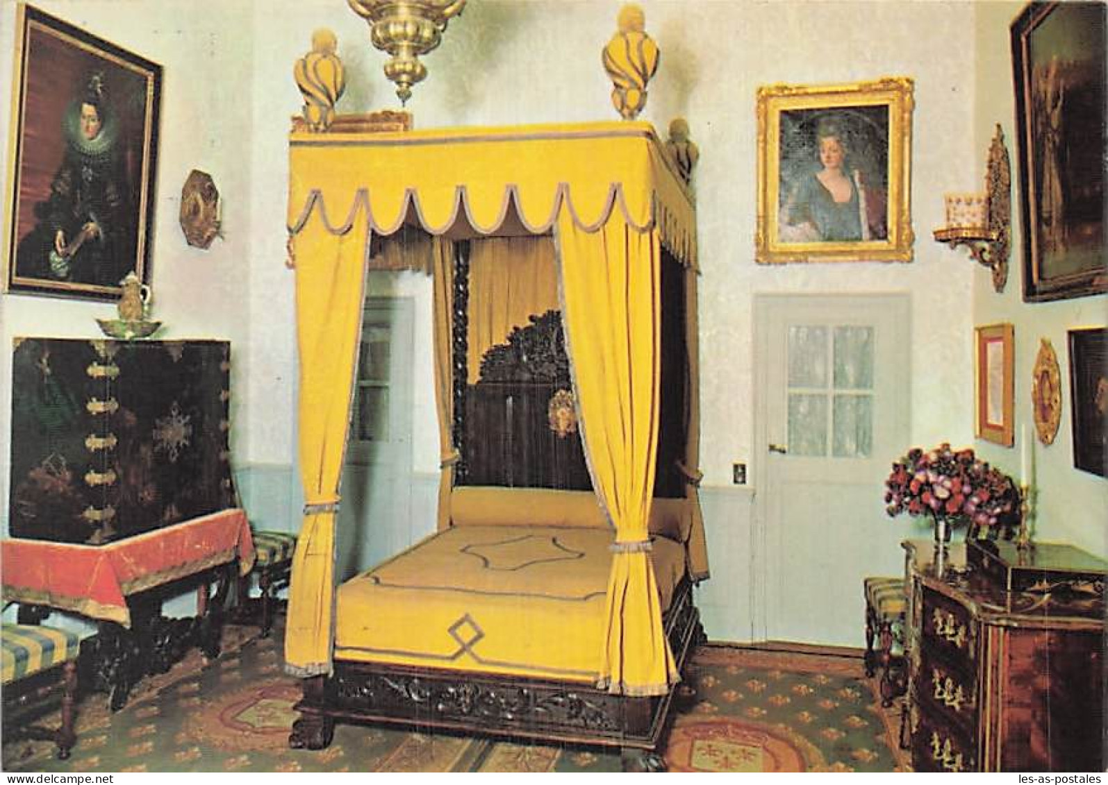 84 ANSOUIS CHATEAU D ANSOUIS
