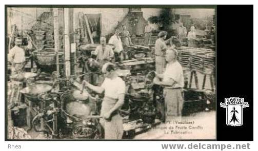 84 Apt - APT (Vaucluse)  Fabrique de Fruits Confits  La Fabrication -  cpa Rhea D84D  K84003K  C84003C
