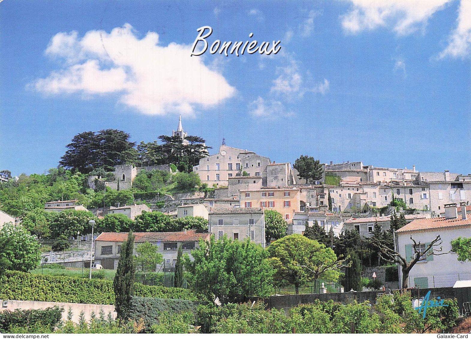 84 BONNIEUX VILLAGE