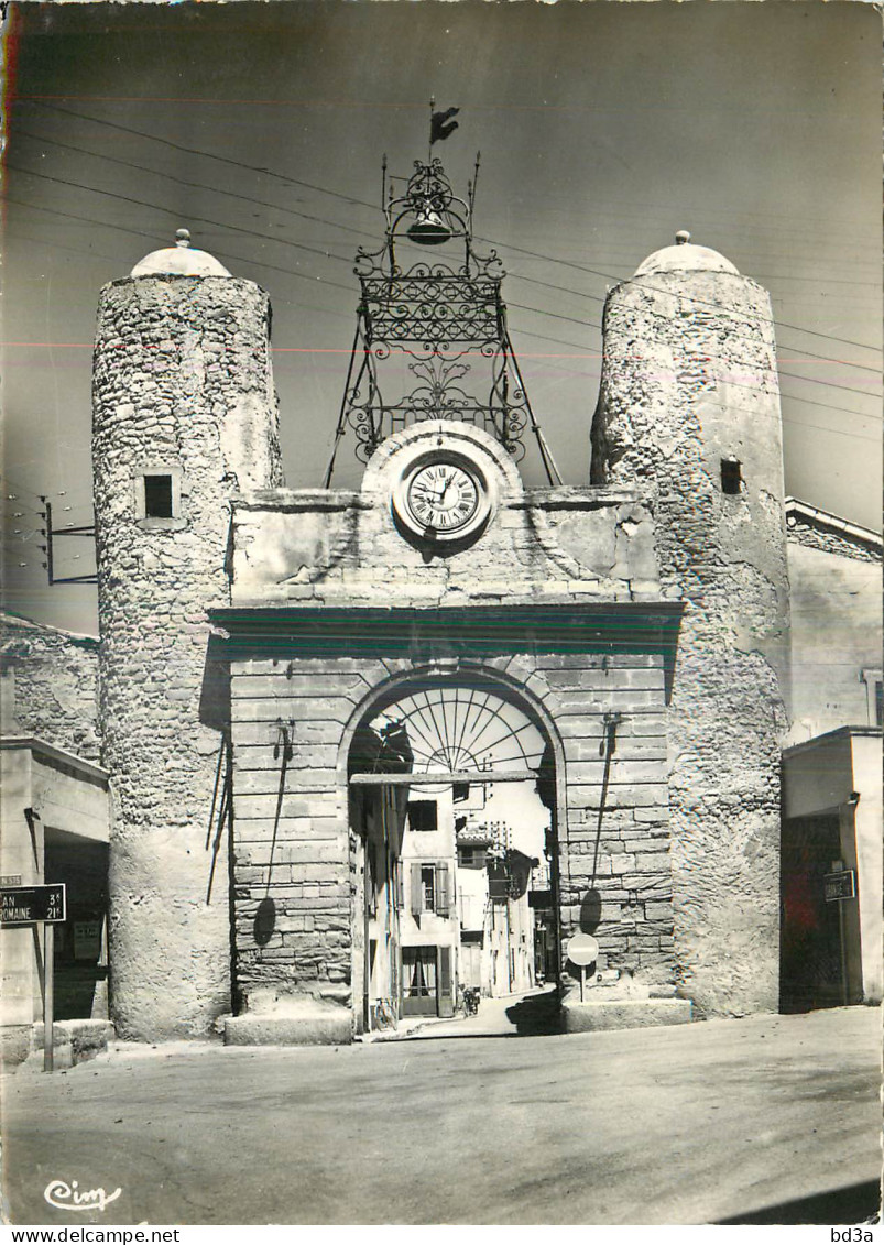 84 - CAMARET - LE PORTAIL