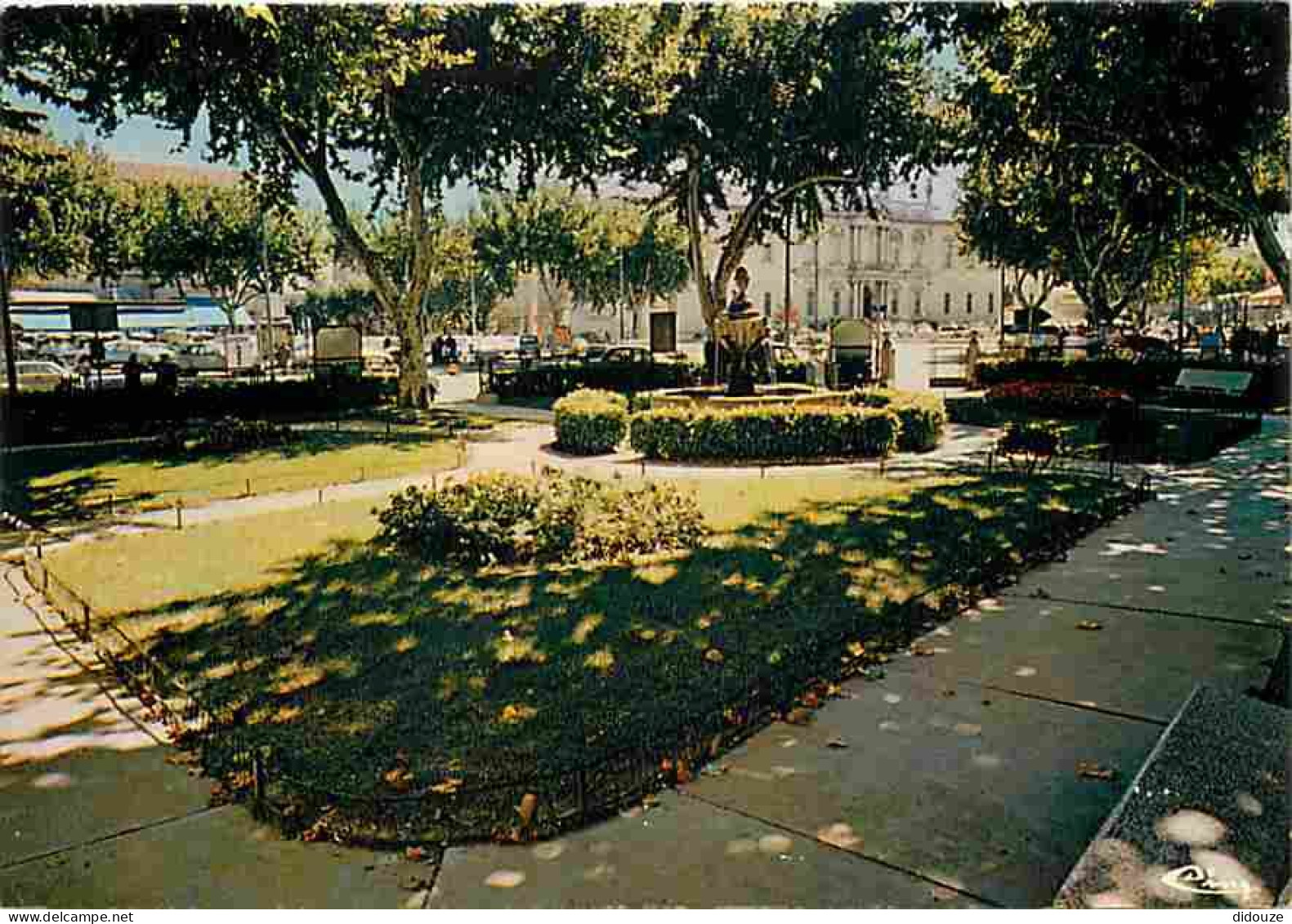 84 - Carpentras - Le jardin public - CPM - Voir Scans Recto-Verso