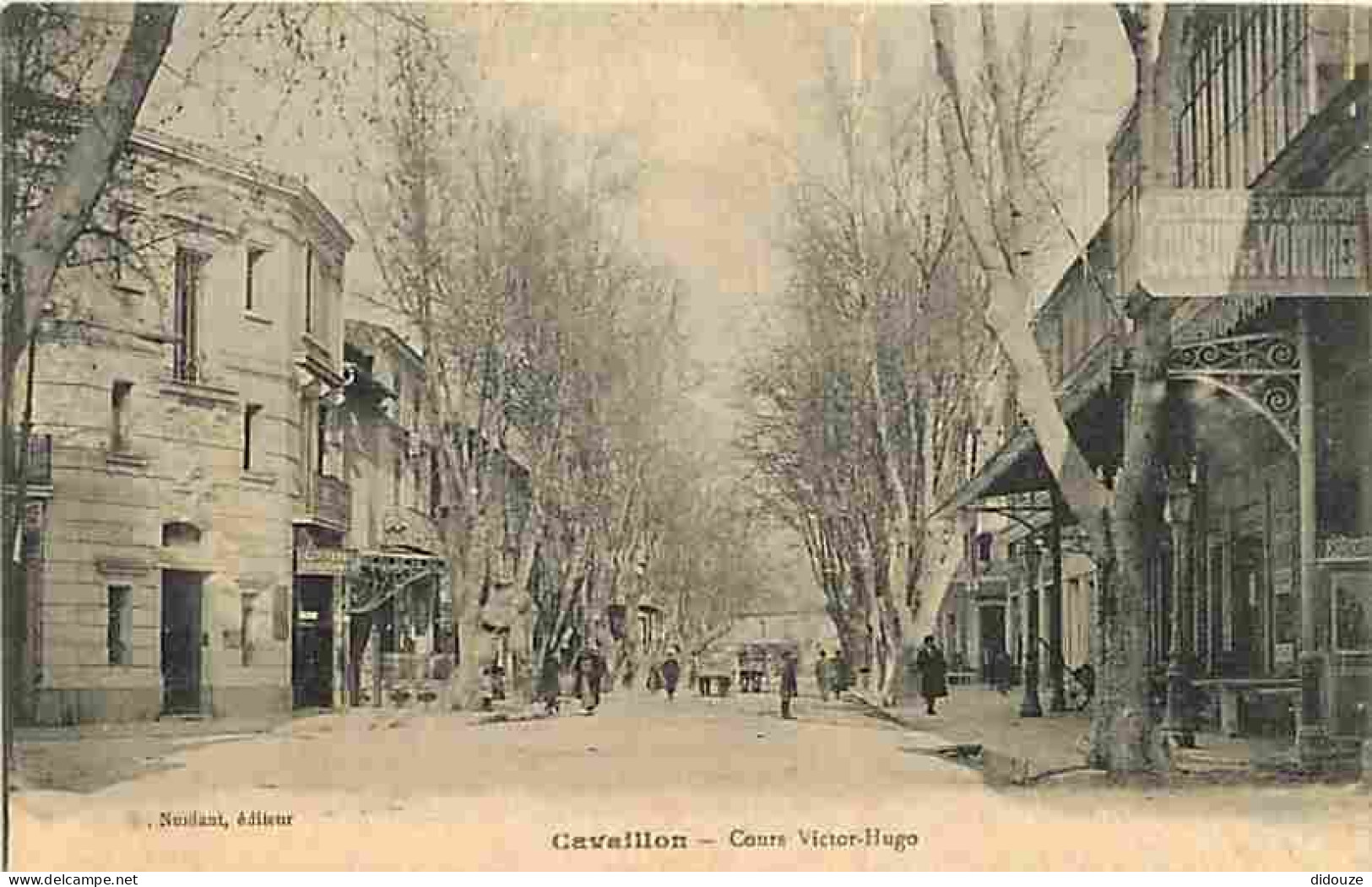 84 - Cavaillon - Cours Victor Hugo - Animée - CPA - Voir Scans Recto-Verso