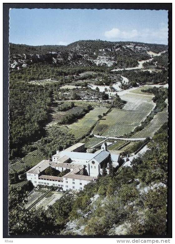 84 Gordes religion abbaye    D84D  K84050K  C84050C RH026938