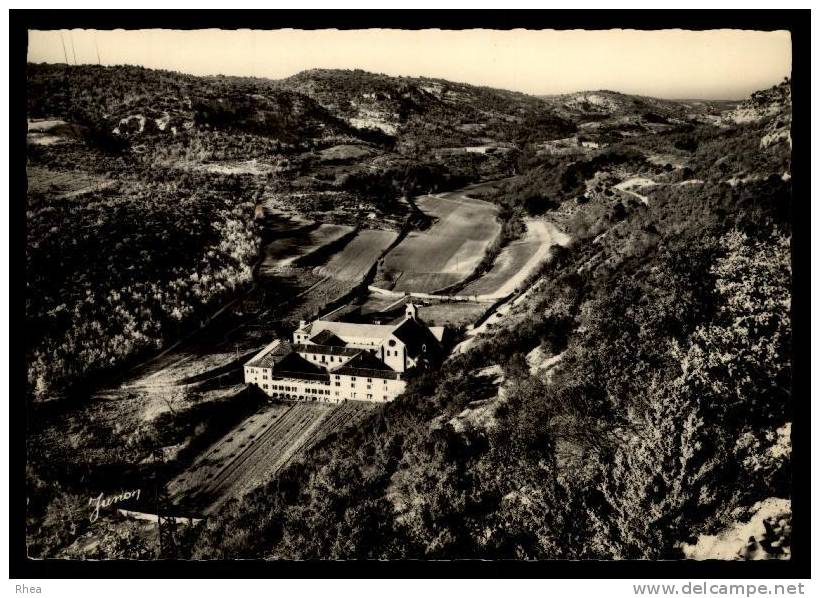 84 Gordes vue aerienne abbaye D84D K84050K C84050C RH079729