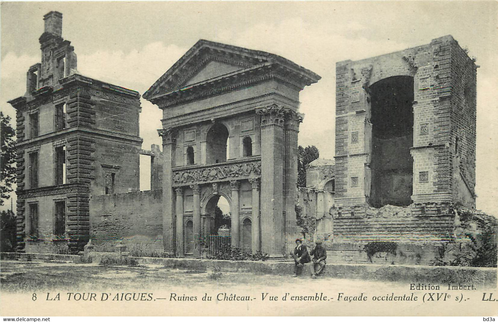 84  LA TOUR D'AIGUES  Ruines du Château