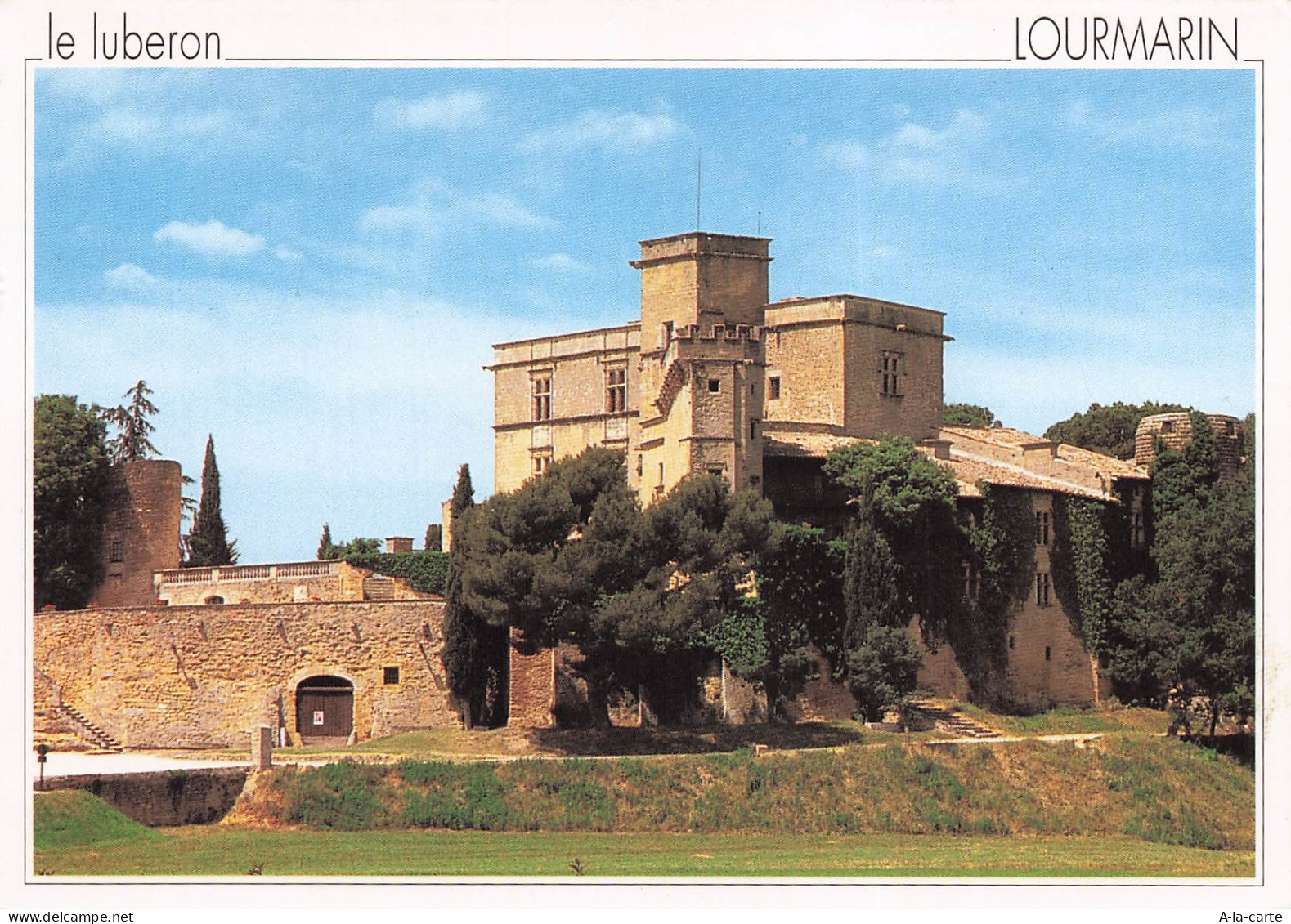 84 LOURMARIN CHATEAU DE LOURMARIN
