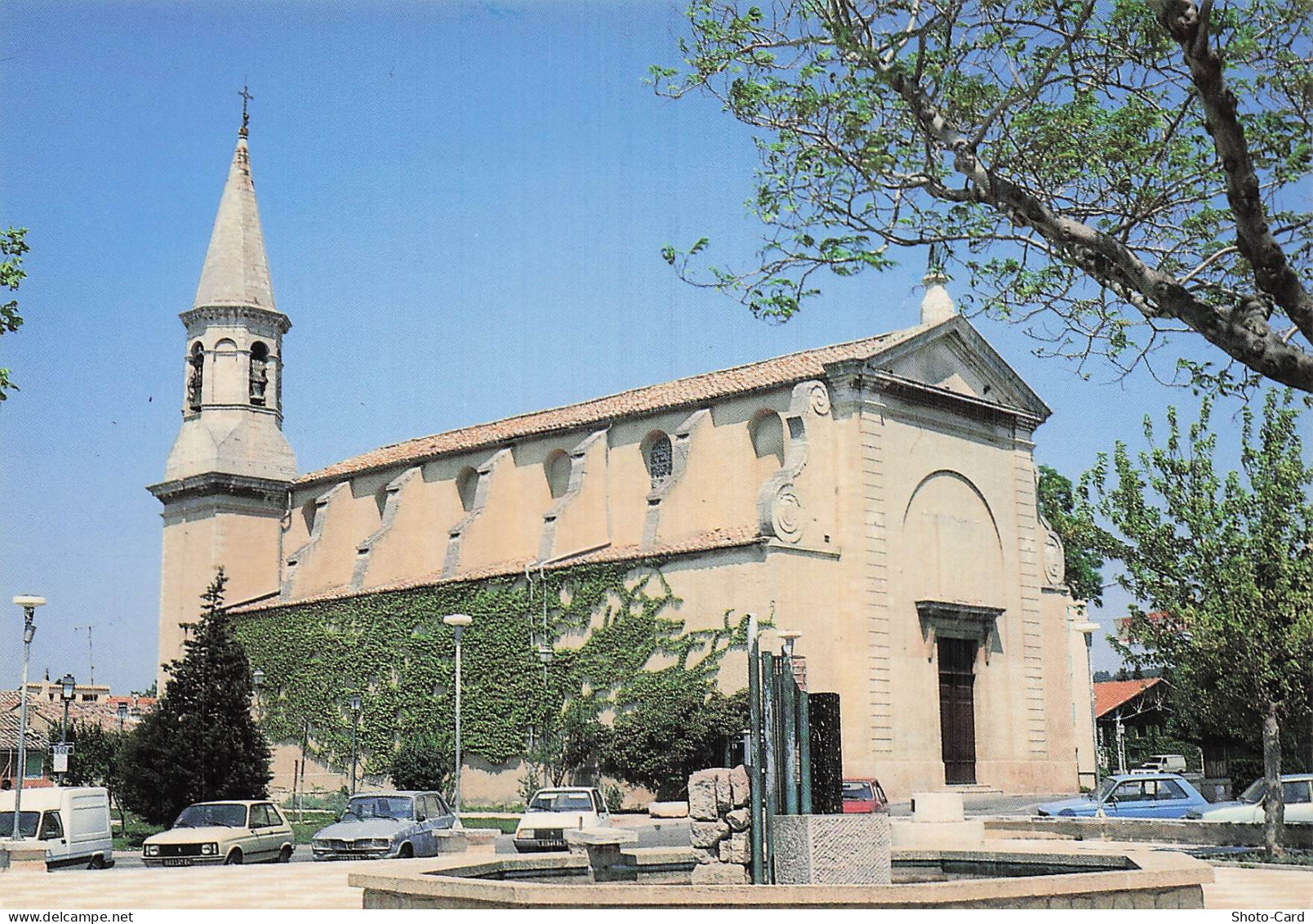 84 MORIERES LES AVIGNON L EGLISE