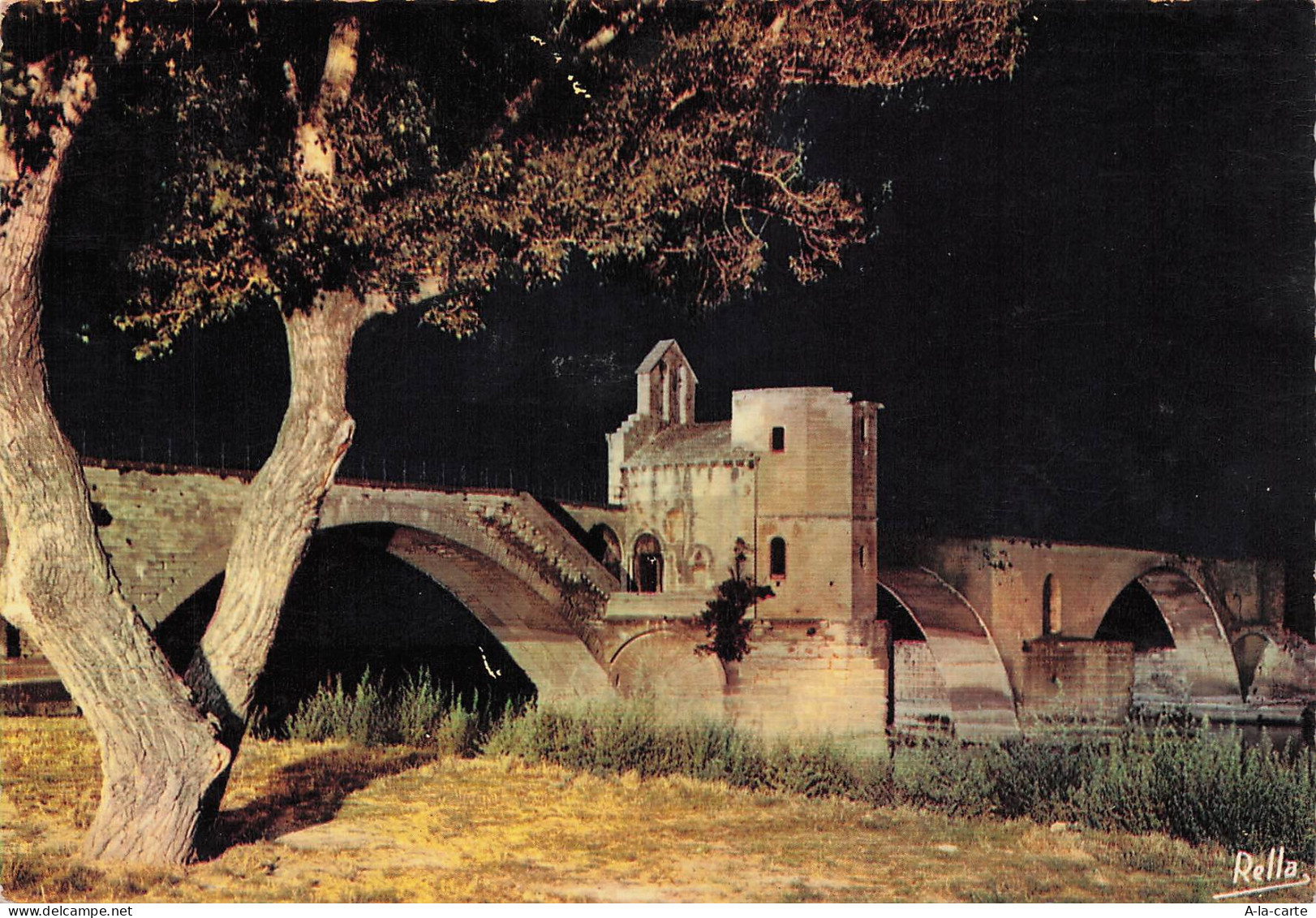 84 MORIERES LES AVIGNON LE PONT SAINT BENEZET ET LA CHAPELLE SAINT NIC