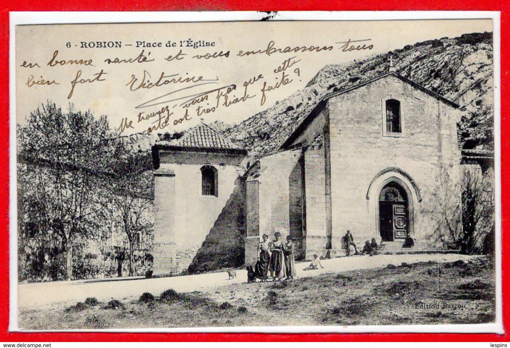 84 - ROBION --  Place de l'Eglise