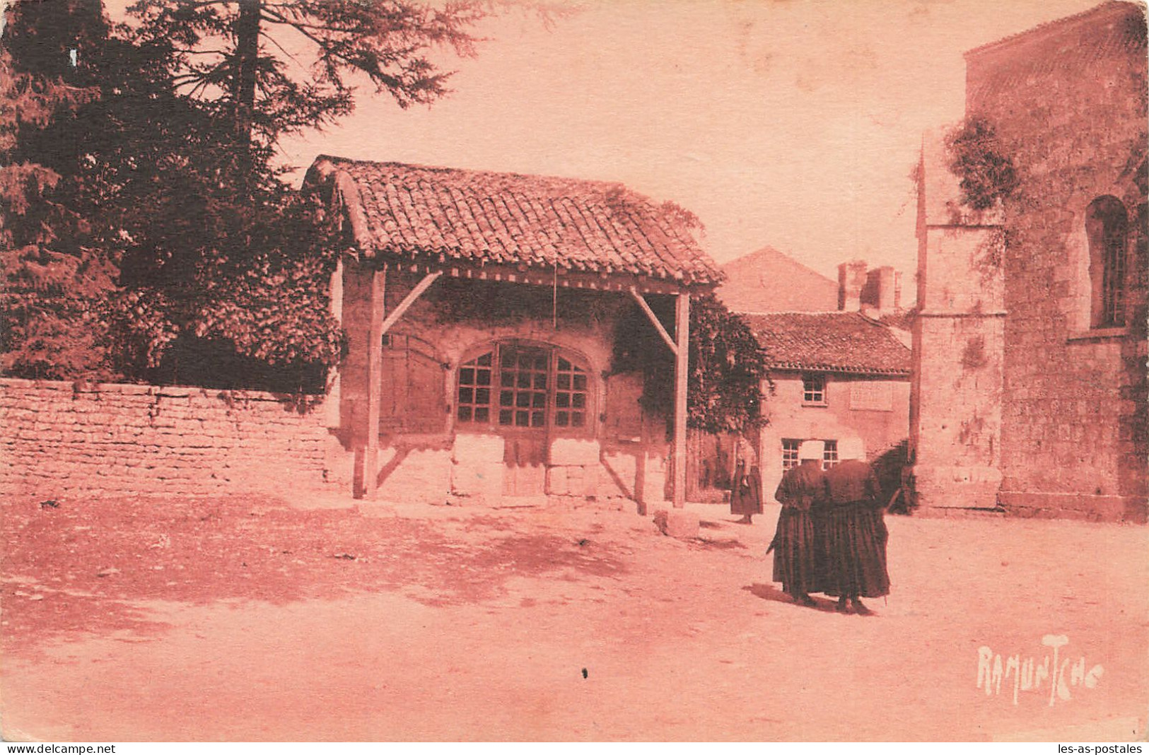 85 SAINT HILAIRE DES LOGES