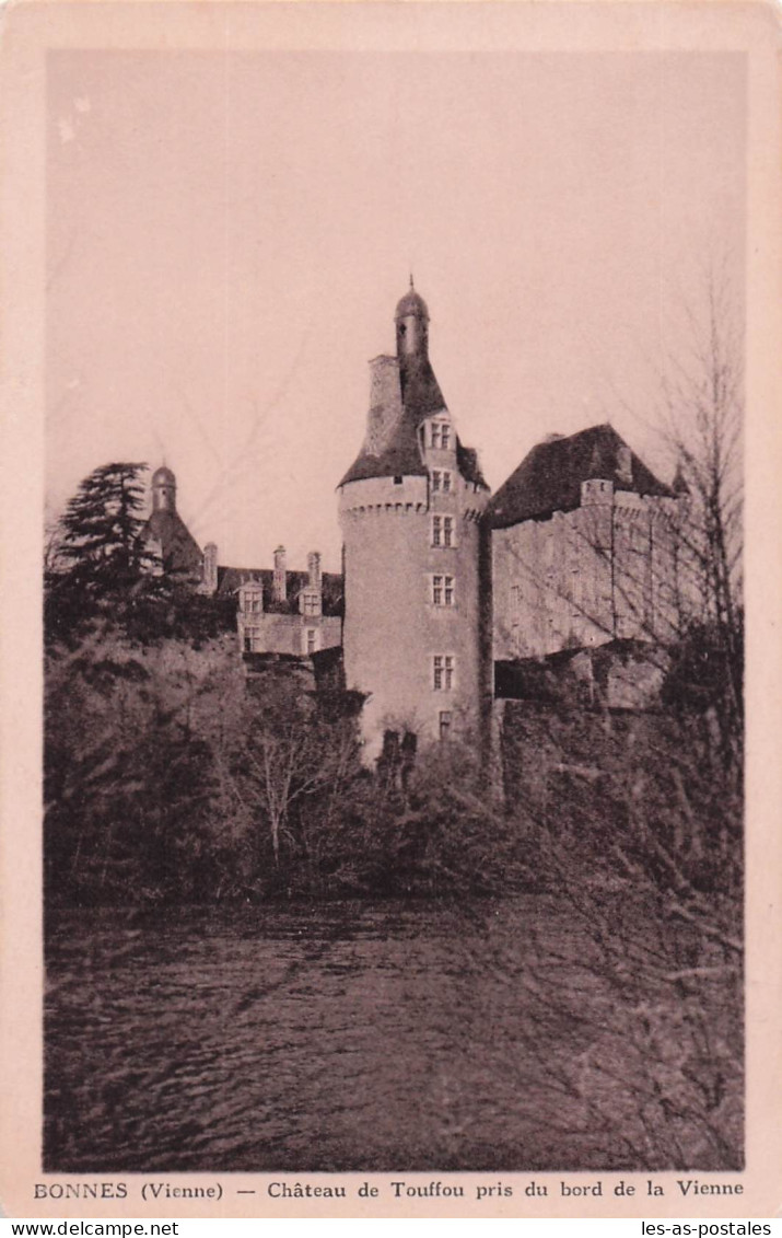 86 BONNES CHATEAU DE TOUFFOU
