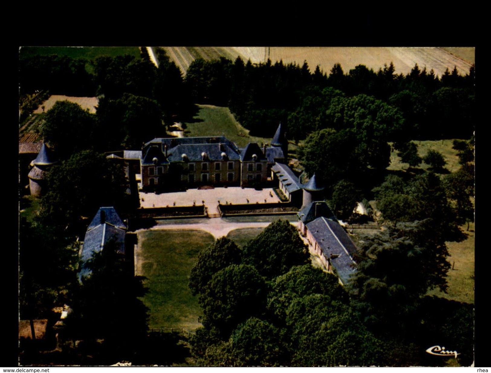 86 - LUSIGNAN - chateau