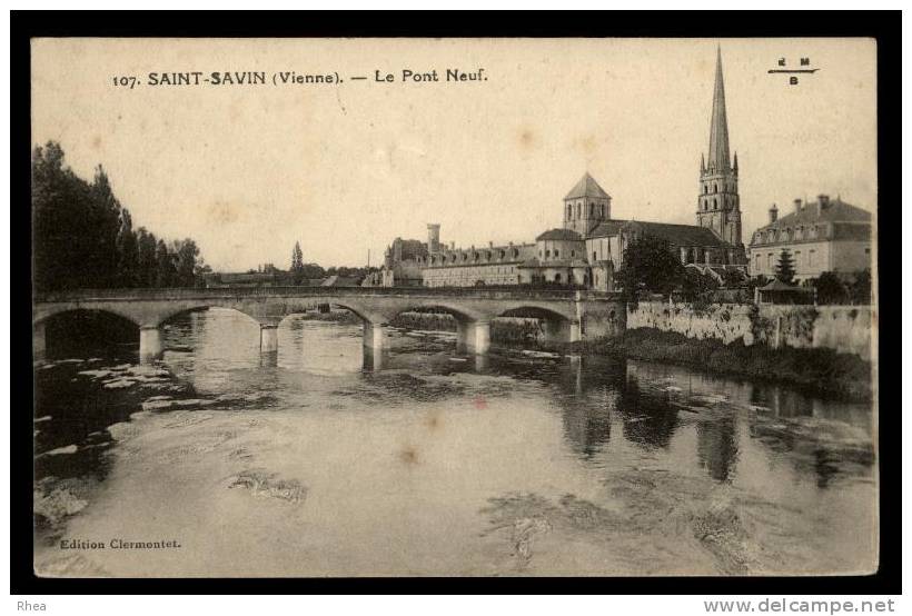 86 Saint-Savin 107. SAINT-SAVIN (Vienne) - Le Pont Neuf pont neuf la vienne D86D K86246K C33473C RH007467