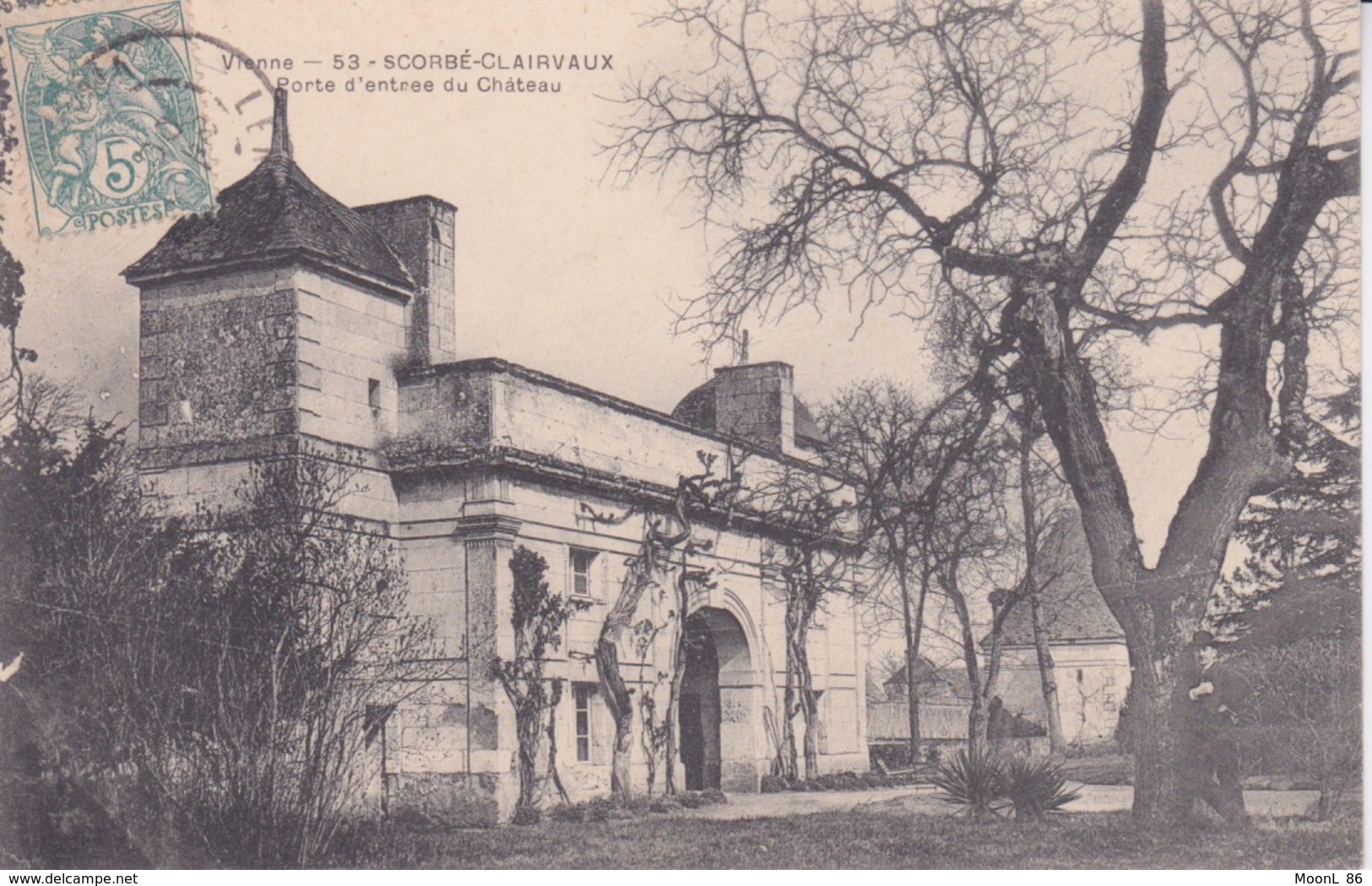 86 - SCORBE CLAIRVAUX - PORTE D'ENTREE DU CHATEAU