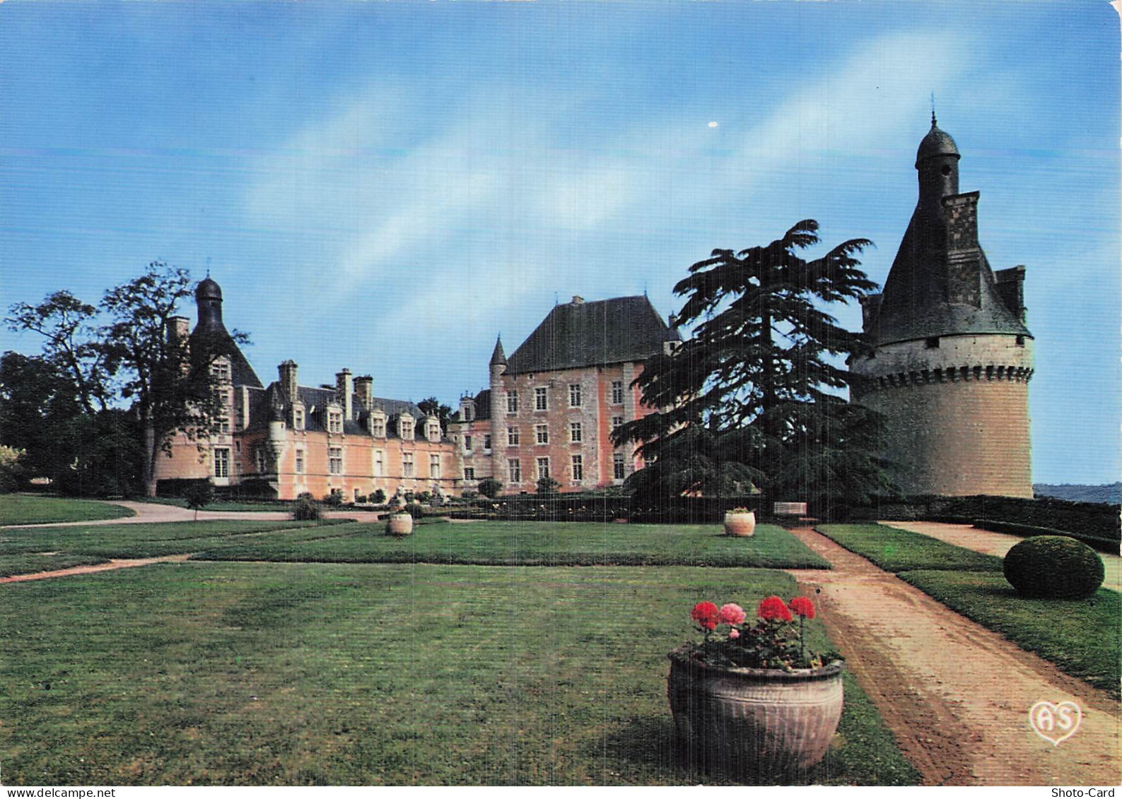 86 TOUFFOU CHATEAU DE TOUFFOU