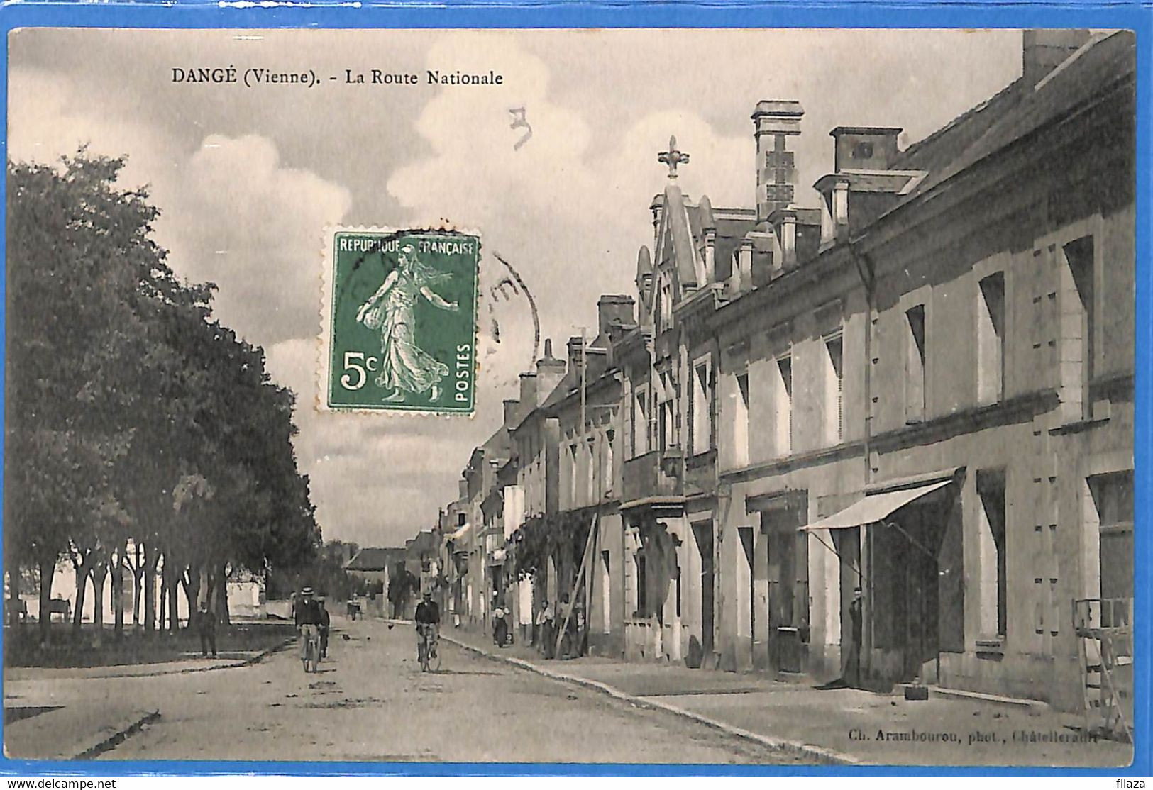 86 - Vienne - Dange Saint Romain - La Route Nationale (N11871)