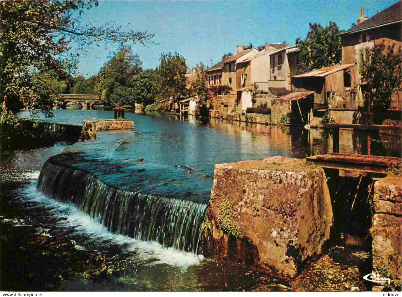 86 - Vivonne - Le bassin de la Vonne - CPM - Carte Neuve - Voir Scans Recto-Verso