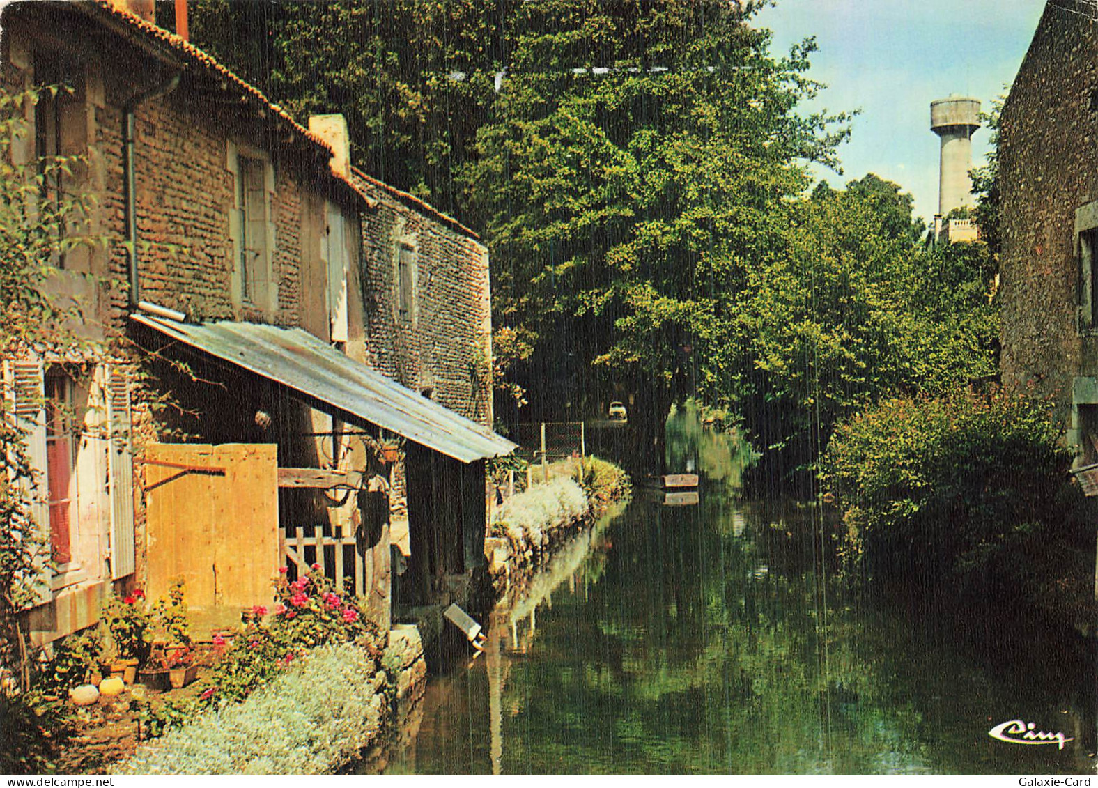 86 VOUILLE LA BATAILLE