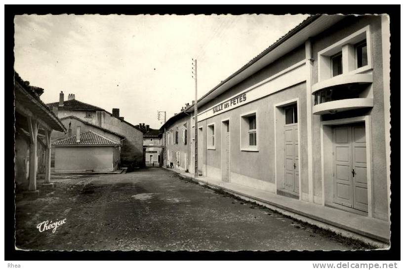 87 Oradour-sur-Vayres salle des fetes D87D K87111K C87111C RH075740