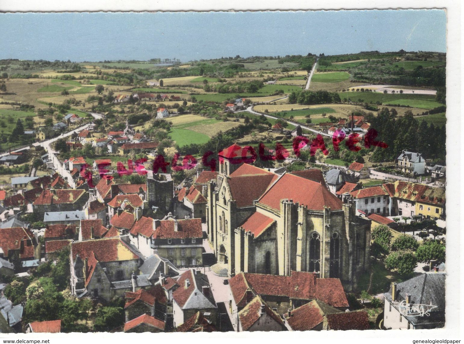87 - SAINT YRIEIX LA PERCHE -ST YRIEIX LA PERCHE - EGLISE   VUE PANORAMIQUE