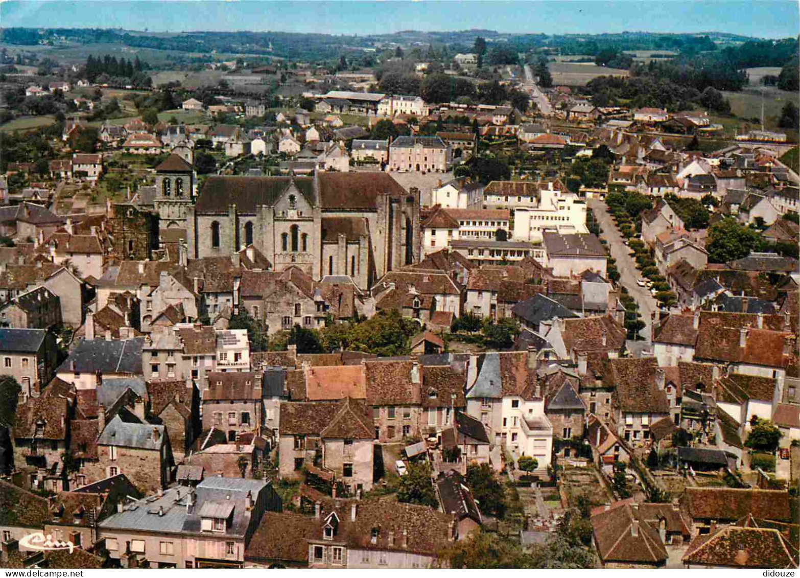 87 - Saint Yrieix la Perche - Vue Générale aérienne - CPM - Carte Neuve - Voir Scans Recto-Verso