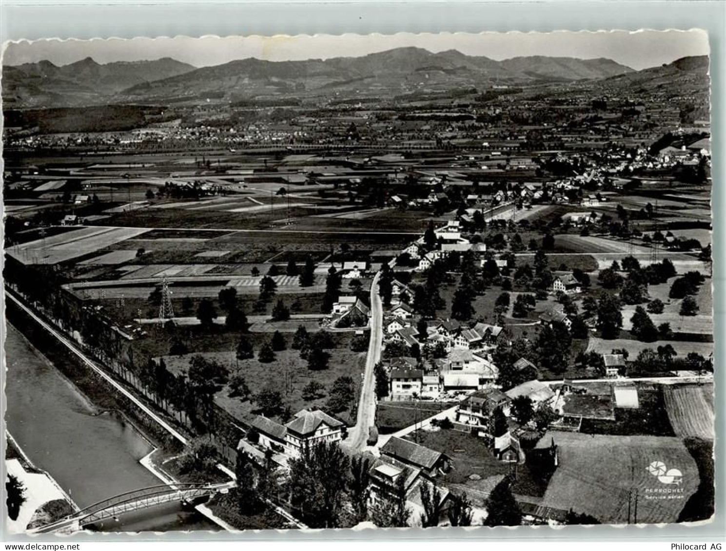 8717 Benken SG - Fliegeraufnahme Giessen - 13232562