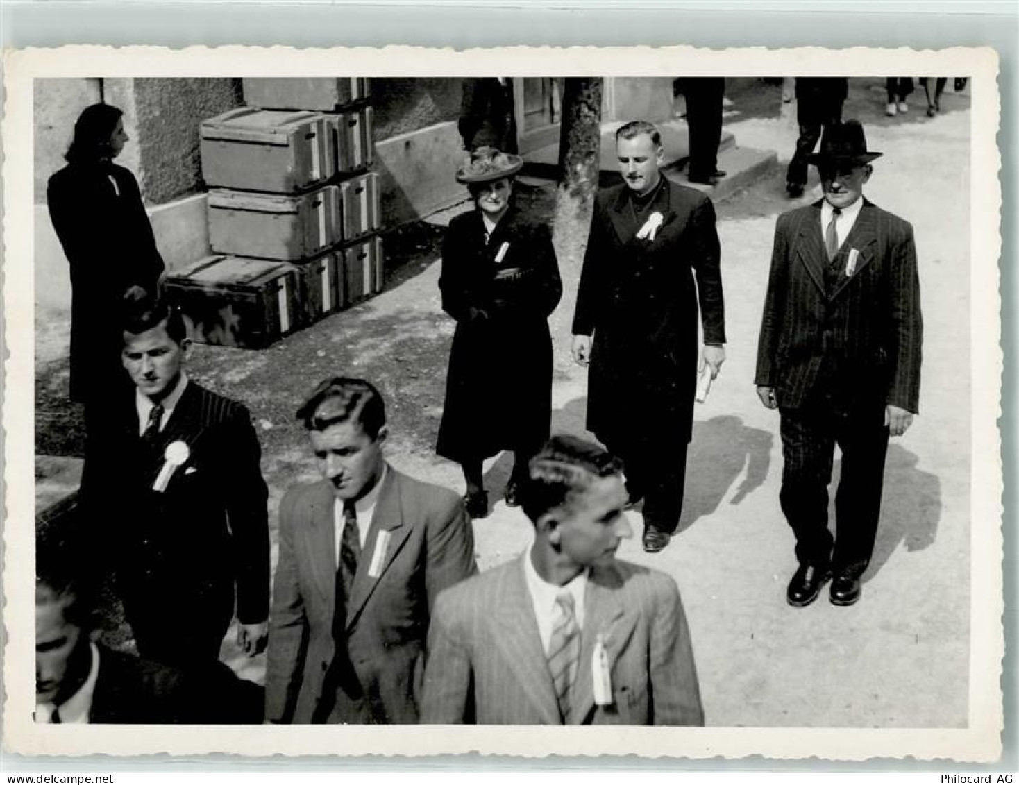 8722 Kaltbrunn Privatfoto AK Festliche gemischte Gruppe Ort lt. Fotograf... - 39405166