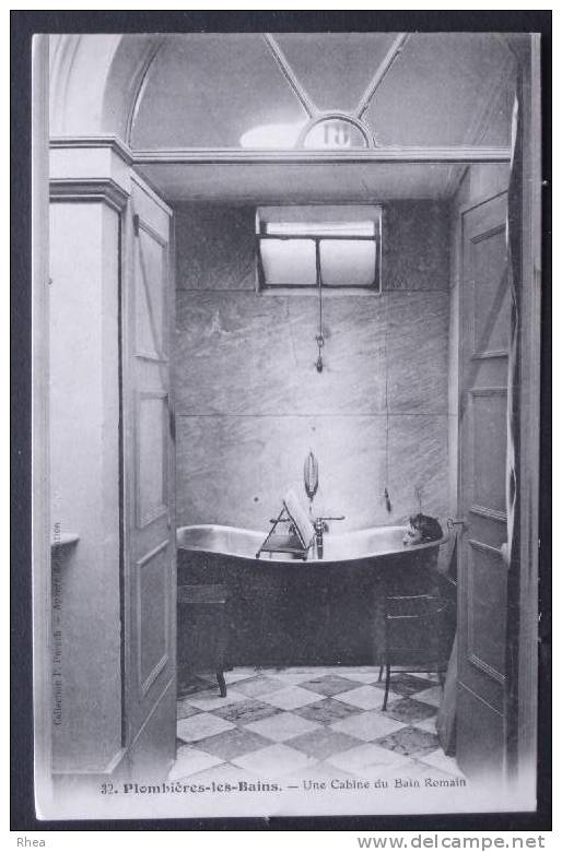 88 32. Plombières-les-Bains - Une Cabine du Bain Romain sante therme baignoire bain ro  D88D  K88351K  C88351C RH015611